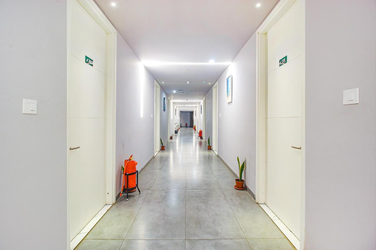 Fabhotel Ssr Fern Suites - 100M From Gsm Mall Madeenaguda Lingampalli Zewnętrze zdjęcie
