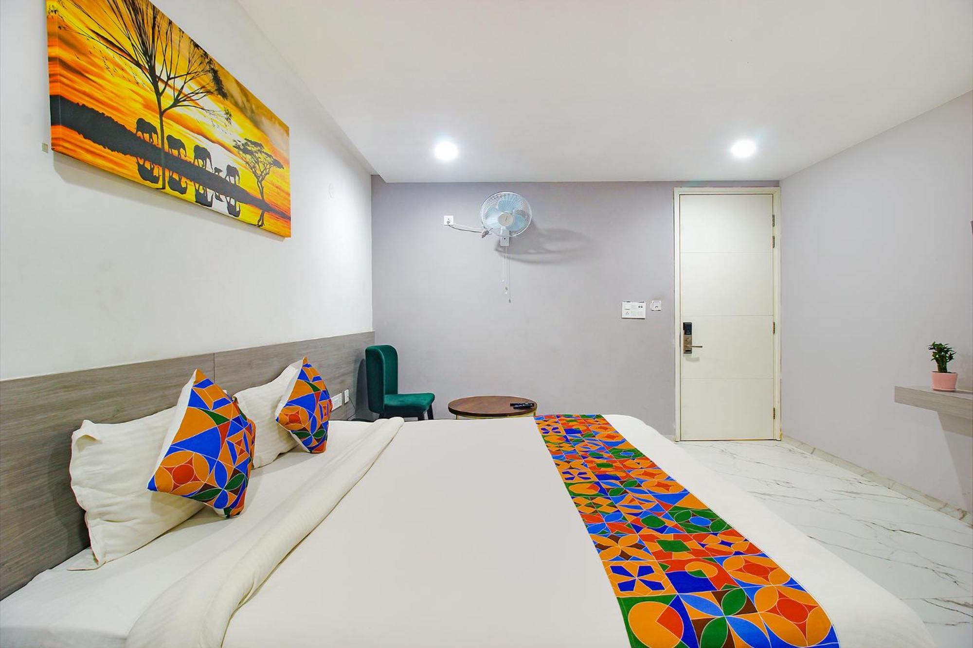 Fabhotel Ssr Fern Suites - 100M From Gsm Mall Madeenaguda Lingampalli Zewnętrze zdjęcie
